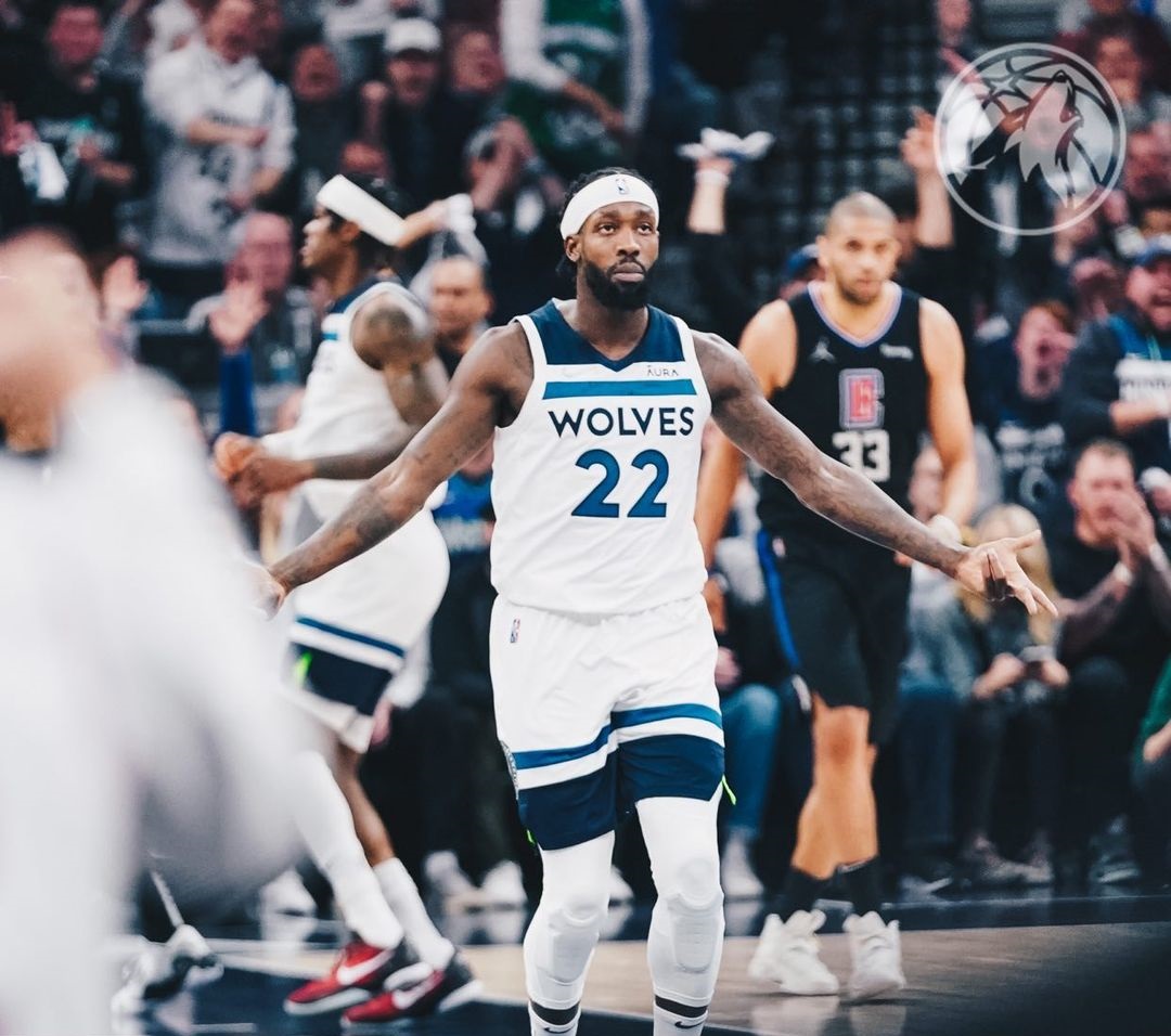  Karsa迎来十赛季出色发挥，公牛观众热烈欢呼！全场沸腾不已