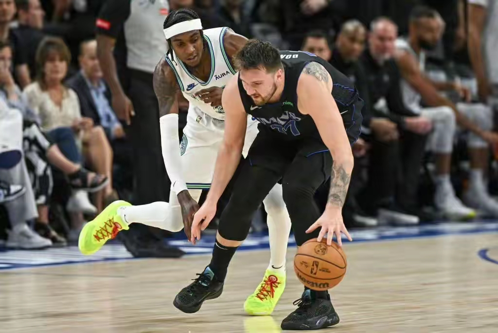 明尼苏达森林狼迎NBA总决赛关键赛，冲刺阶段临场应变，震撼外界，身体对抗强度拉满(明尼苏达森林狼整体战术介绍分析)